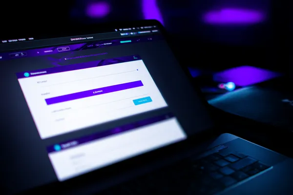 A confident dealer surrounded by casino chips inviting players to access their 33L account, reflecting quick and easy login options.